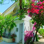Lejlighed κωνσταντίνος έλενα Pefki (Evia)